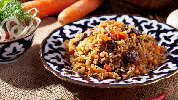 Как приготовить классический плов без казана — идеальная форма и нужные специи