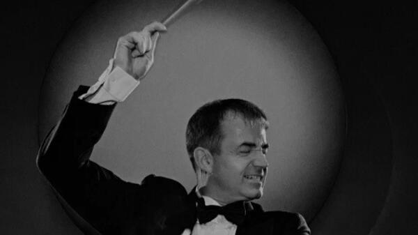 Захарова, Певцов, Аверин и еще 77 актеров Ленкома сыграют в одном спектакле