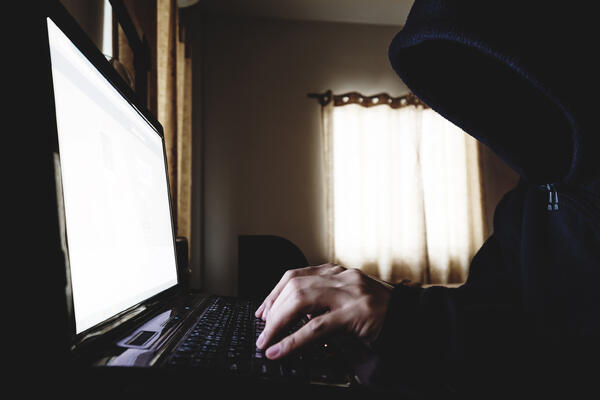 Новая схема мошенничества с клонами карт: узнайте, как не стать жертвой обмана