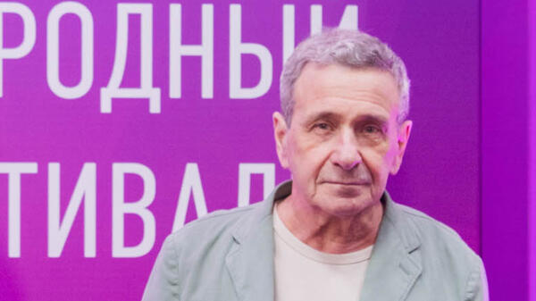 Смолкин рассказал о жизни сына, переехавшего в Канаду с дочерью Тутберидзе: «Видел его в мае»