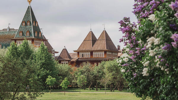 Мини-отпуск&nbsp; 2026: как не оставить годовую зарплату в Подмосковье