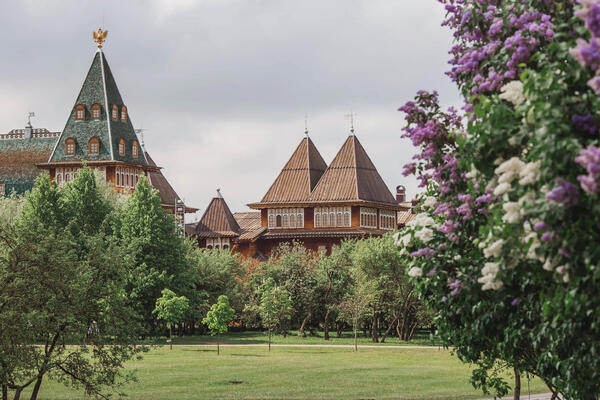 Мини-отпуск 2026: как не оставить годовую зарплату в Подмосковье