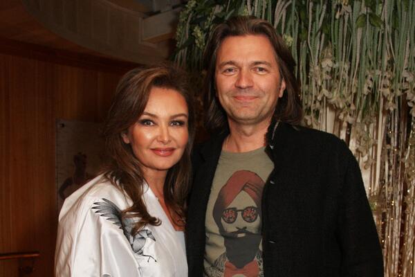 Лицо помолодевшей жены Маликова вызвало ступор у фанатов