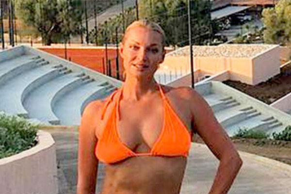 Образ дня: Анастасия Волочкова в Bikinimini