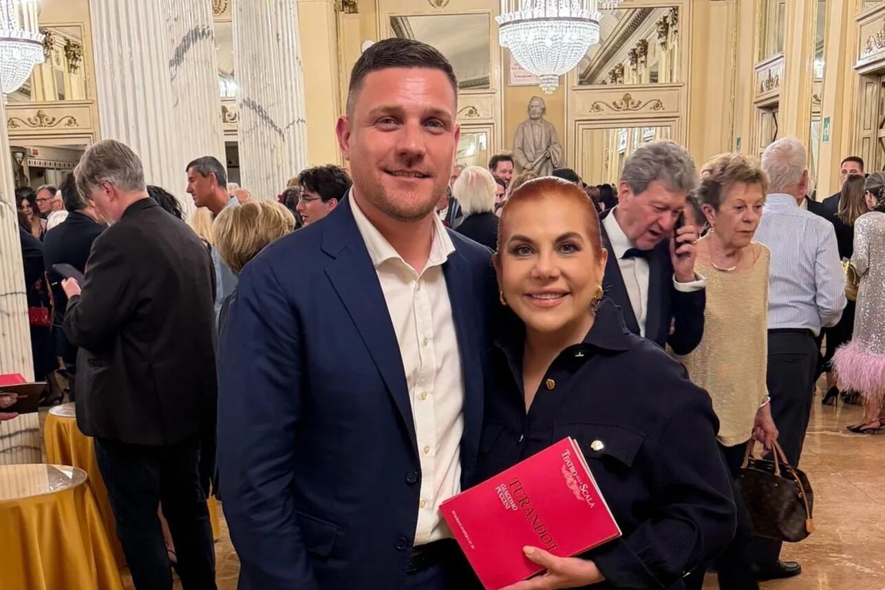 «Сияющая женщина»: Марина Федункив с мужем-итальянцем посетила легендарную оперу «Сияющая женщина»: Марина Федункив с мужем-итальянцем посетила легендарную оперу