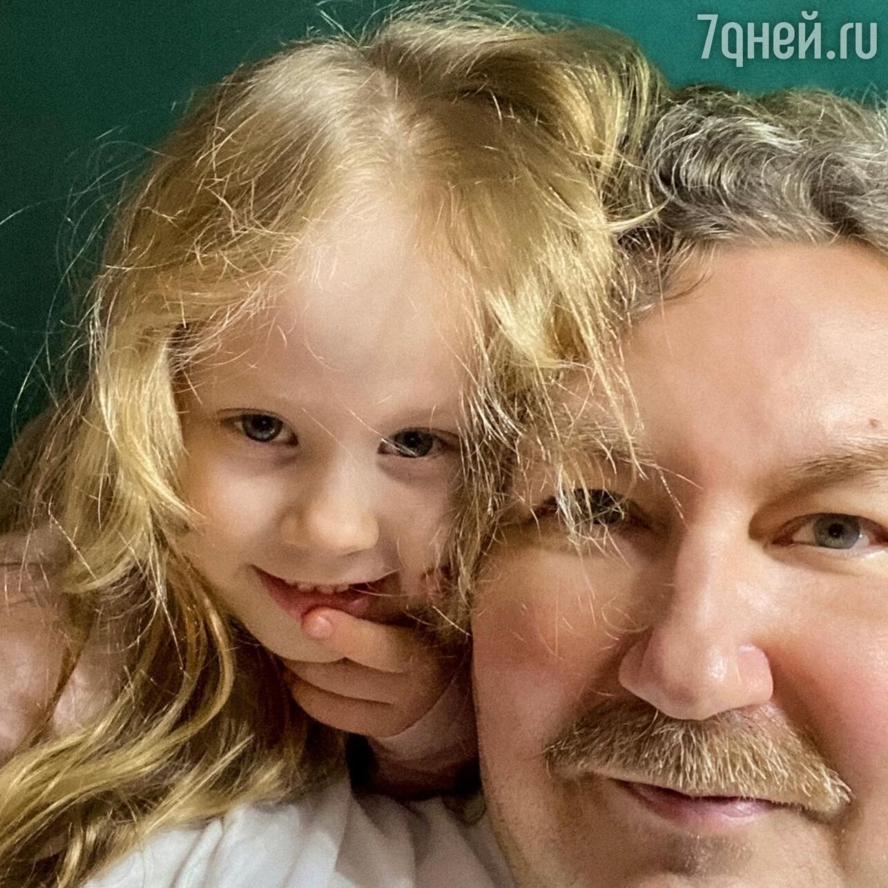 Игорь Николаев с дочкой