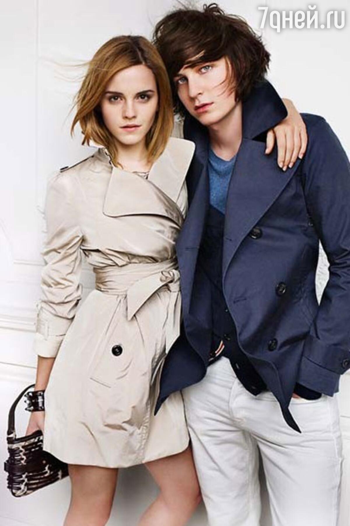 YouTube сайтындағы Эшли Булгари эротикасы