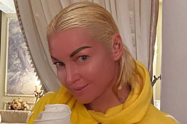 Анастасия Волочкова без штанов сделала смелое заявление