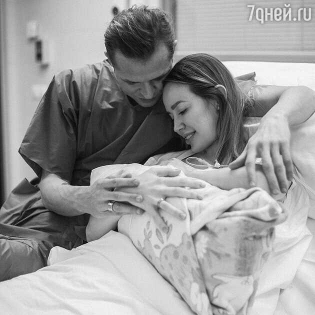 Дмитрий Тарасов и Анастасия Костенко с сыном - фото Дмитрий Тарасов и Анастасия Костенко с сыном - фото