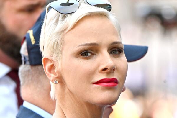 Последняя капля: что заставило княгиню Шарлен покинуть Монако  