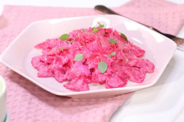 Розовая паста: рецепт оригинального блюда от Сергея Малоземова