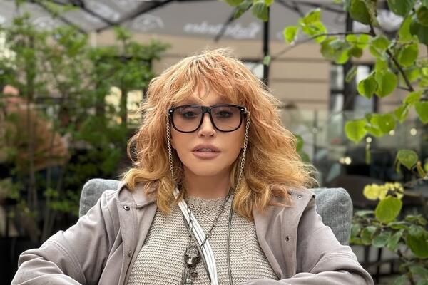 Отбросила трость: трогательное видео Пугачевой всколыхнуло общественность