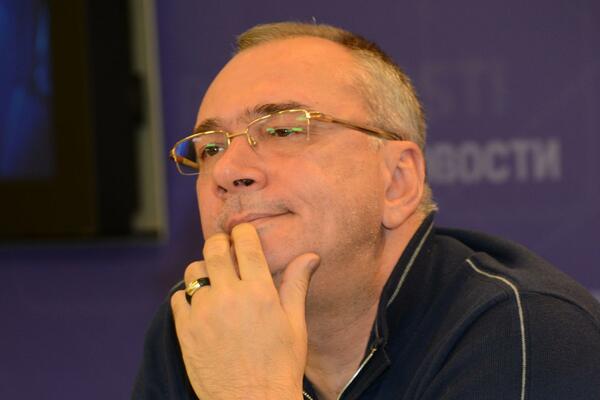 Сбежавший Меладзе продолжает зарабатывать в России — миллионы текут рекой