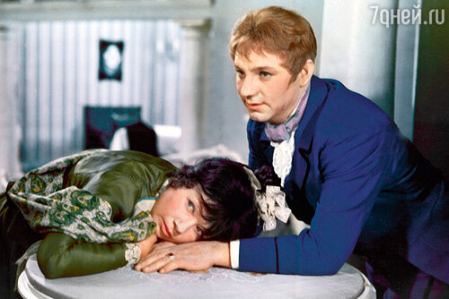 С Николаем Рыбниковым в фильме «Дядюшкин сон». 1966 г.