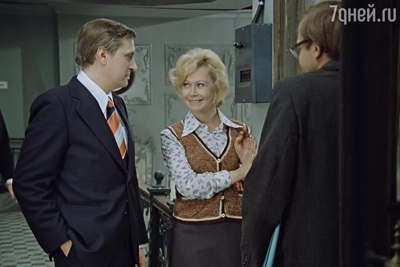 кадр из фильма «Служебный роман», 1977 фото