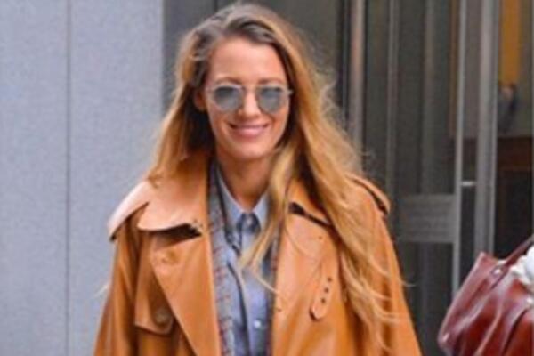 Образ дня: Блейк Лайвли в Brunello Cuccinelli