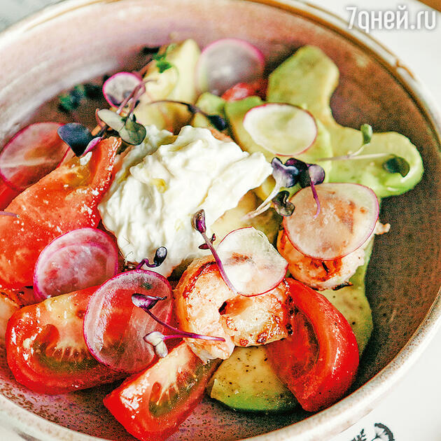 Салат с креветками и авокадо. Фото Салат с креветками и авокадо. Фото