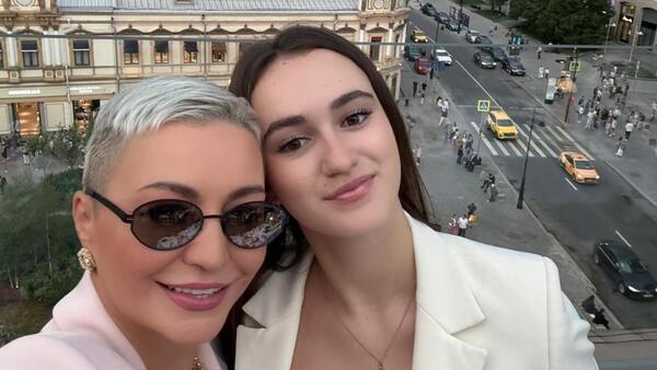 Неожиданное наследство: почему 17-летняя дочь Кати Лель — копия Хабенского