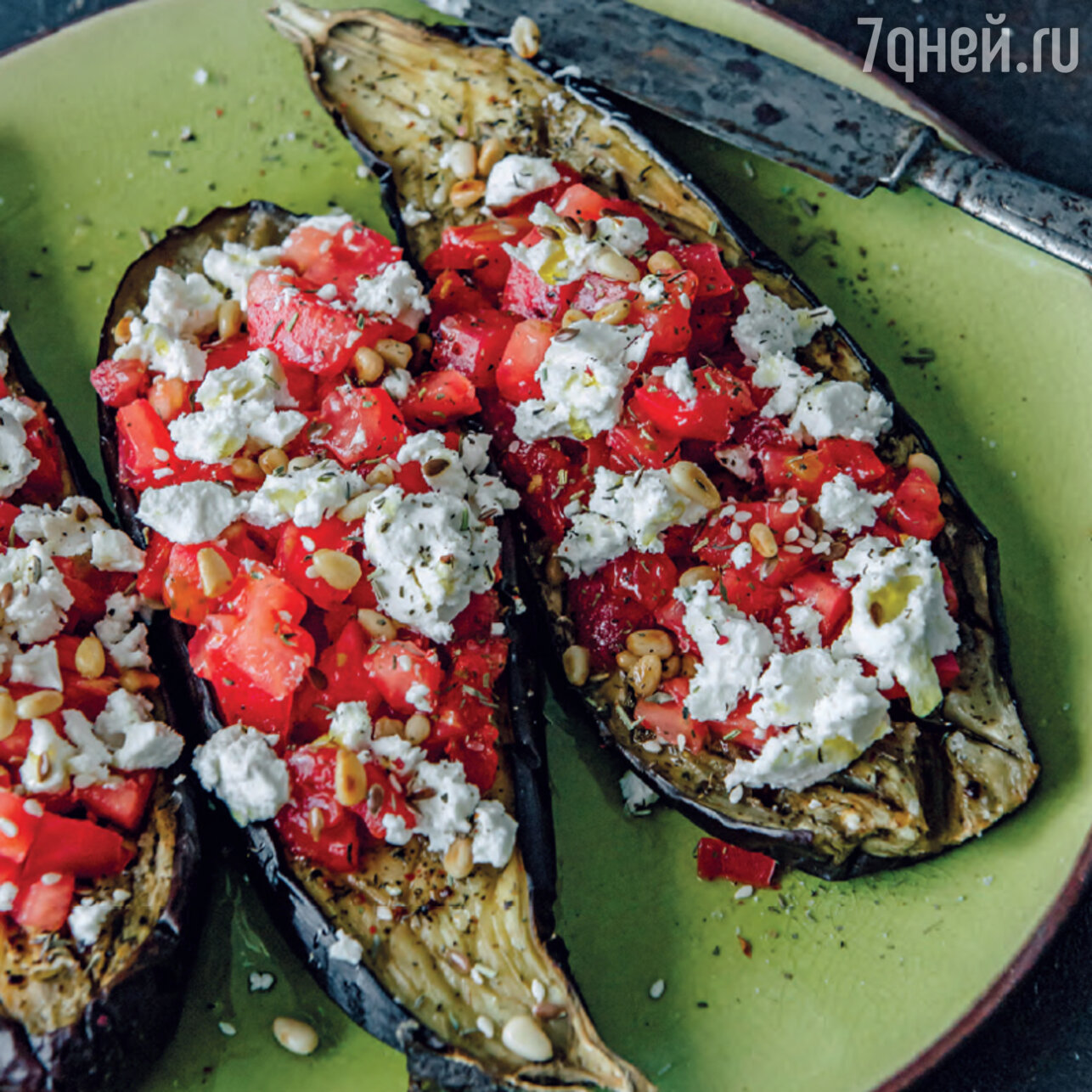 Запеченный баклажан с фетой, томатами и кедровыми орешками: пошаговый рецепт c фото
