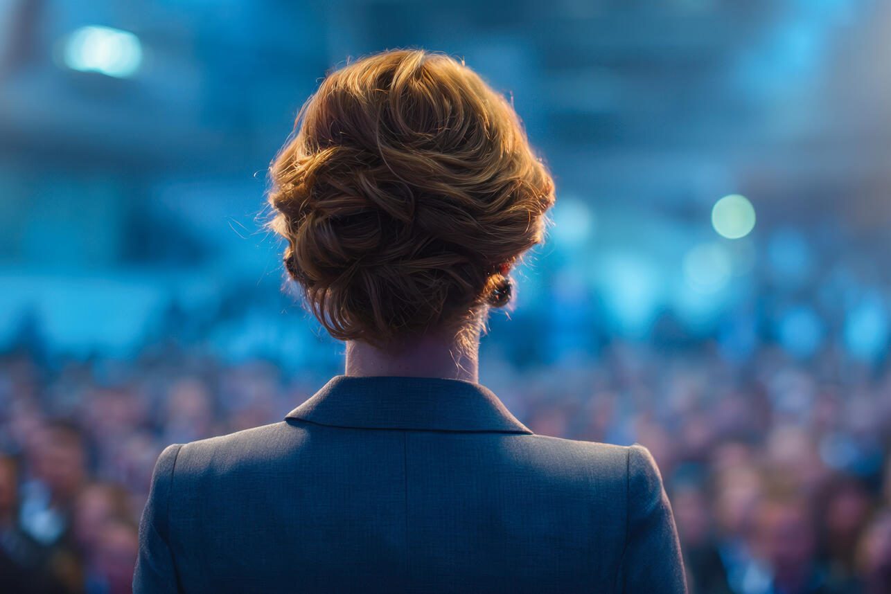 как убрать дрожь в голосе, голос дрожит от волнения, что делать если дрожит голос, как справиться с волнением перед выступлением, дрожь в голосе, техника 4-7-8, голосовые упражнения, как управлять голосом, диафрагмальное дыхание упражнения