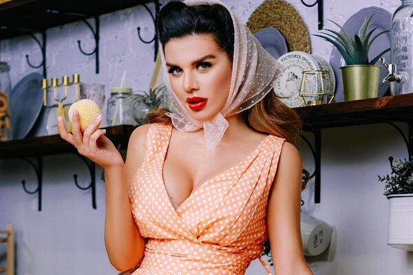 Чем опасна новая диета Анны Седоковой