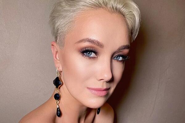 Тяжело больна? В Сети обсуждают фото изменившейся Мороз