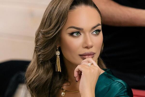 Яна Кошкина заговорила про измены и домашнее насилие после развода с партнером Харламова