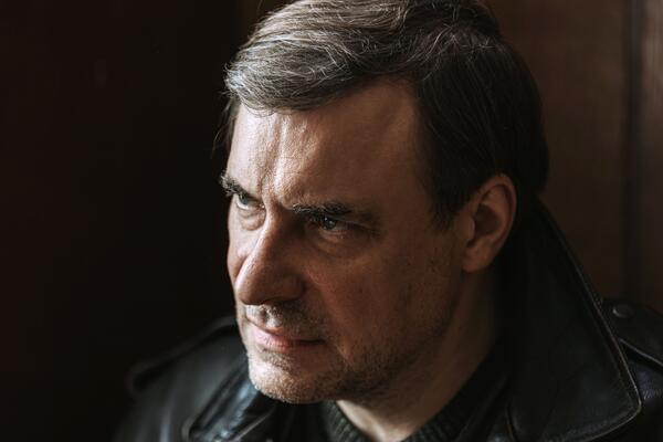 Евгений Цыганов получил главную роль в «Фишере 4»