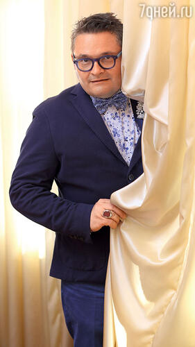 Александр Васильев