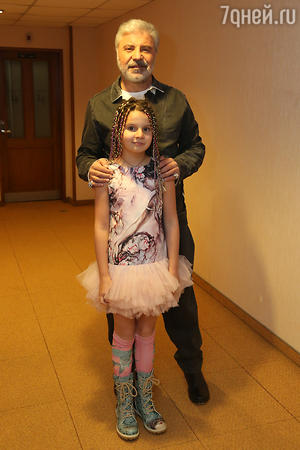 Сосо Павлиашвили с младшей дочкой Сандрой