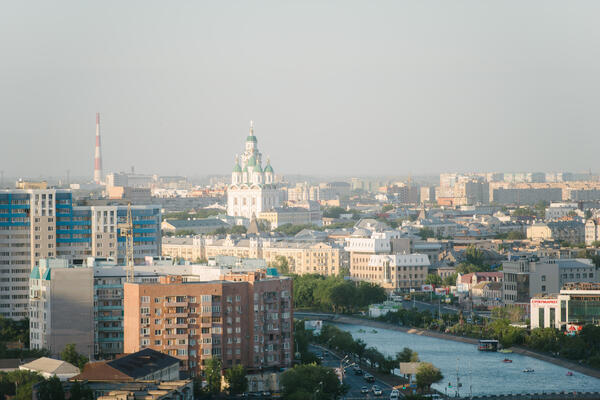 Резиновые сапоги или купальники? Озвучен прогноз погоды в Москве на выходные, 26 и 27 июля