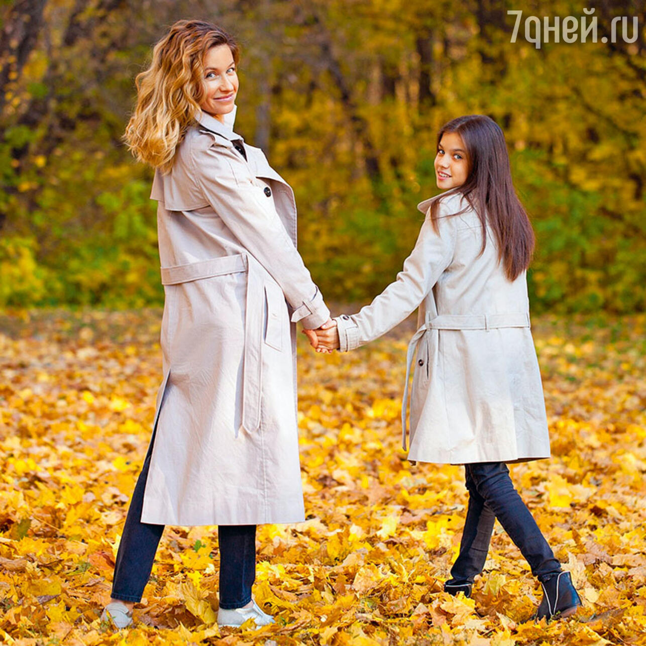 фото мама с дочкой осень