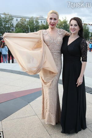 Анастасия Гребенкина и Ирина Слуцкая