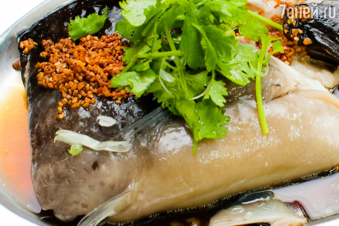 Рыба на пару с травами: разгрузочное блюдо для здоровья и фигуры