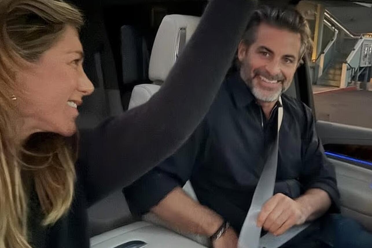 Джим Кертис и Дженнифер Энистон