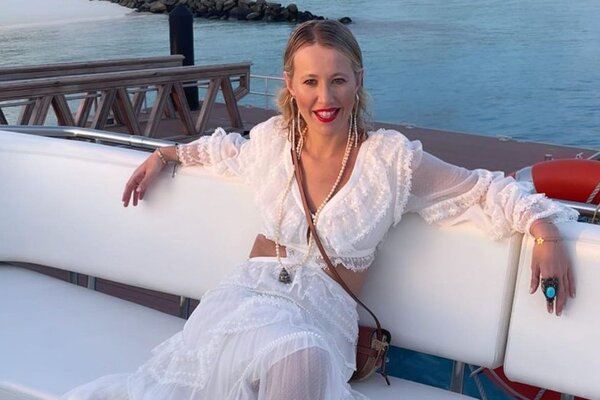 Собчак прилетела на Мальдивы после свадьбы в Норильске