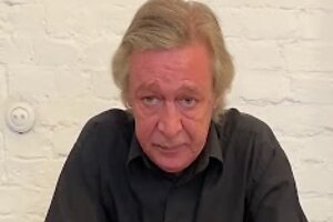 «Пожаловался на правозащитников»: Жена Ефремова посетила его в СИЗО