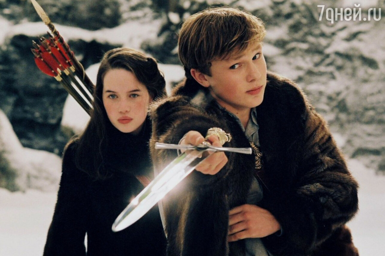   (The Chronicles of Narnia). 