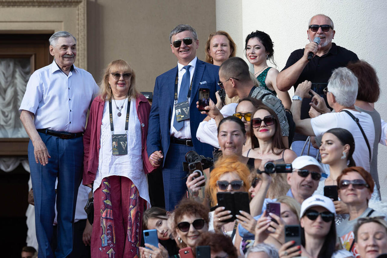 Александр Панкратов-Чëрный отметил свое 75-летие в Сочи - 7Дней.ру