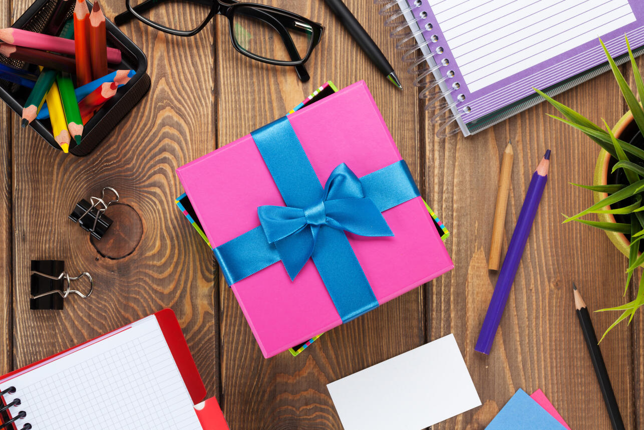 Что подарить на 14 февраля до 1000 рублей — для него и для нее Что подарить на 14 февраля до 1000 рублей — для него и для нее