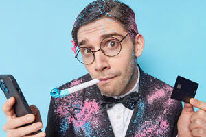 Продаете свой старый телефон? Готовьтесь к шантажу мошенников