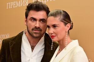 Подарок мужу-аккордеонисту: Агата Муцениеце сделала выбор после свадьбы