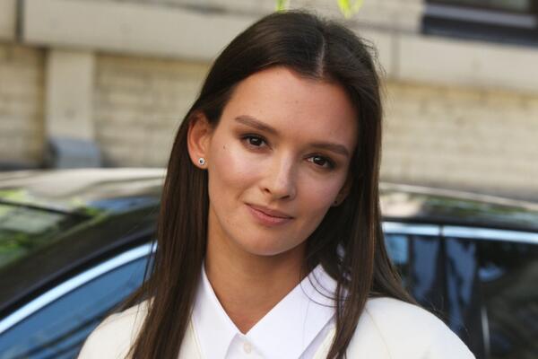 ВИДЕО: Янковский, Дюжев и Андреева рассказали, как провели лето