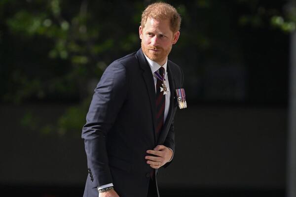 Не смог смириться с унижением: принцу Гарри пришлось отказаться от посещения свадьбы года 