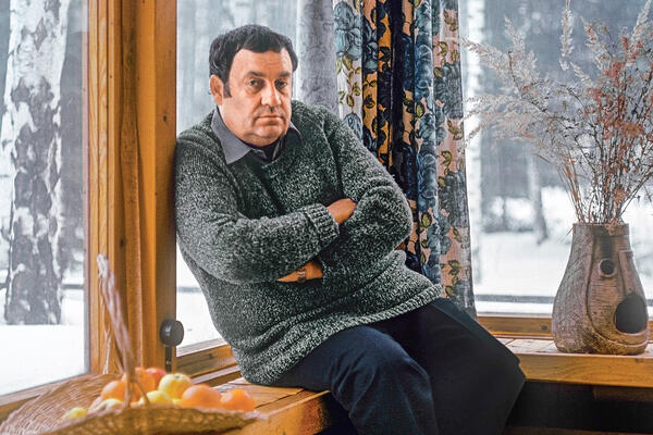 «Иронию судьбы...» мы написали ради денег», — признавался Эльдар Рязанов