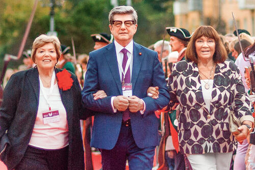 Ирина Андрианова, Александр Звягинцев и Лариса Лужина на открытии фестиваля