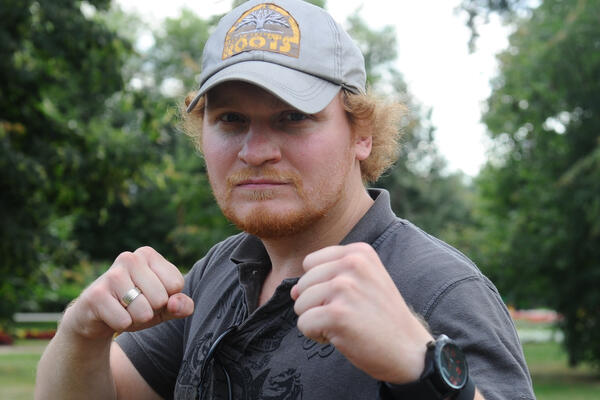 Грязный, мокрый, но счастливый: Сафронов чуть не погиб, спасая чужую жизнь