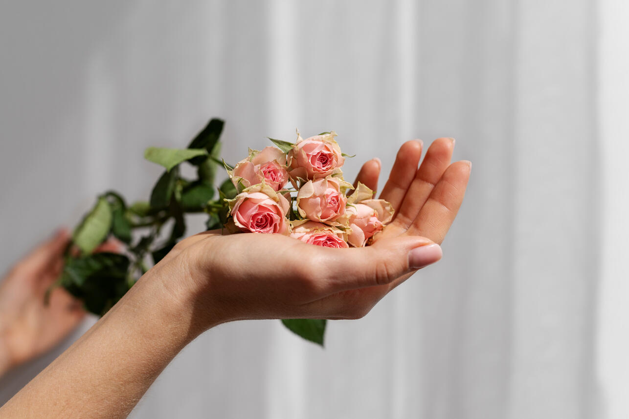 весенние цветы, какие цветы выбрать, тюльпаны характер, розы и характер, мимоза на 8 марта, весенний букет, цветы и личность, какие цветы дарить, выбор букета, что говорят цветы о характере