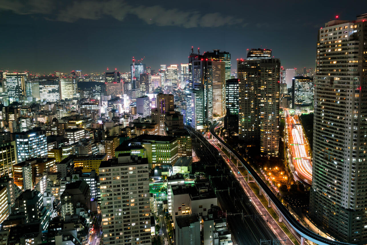 ноктуризм, что такое ноктуризм, ночной туризм, куда поехать ночью, куда поехать в путешествие ночью, ночной маршрут, ноктуризм примеры, ноктуризм Дубай, ноктуризм Париж, ноктуризм Токио, ночные путешествия, ночной Лувр, шоу фонтанов в Дубае, ночное сафари, северное сияние в Исландии, ночные маршруты по городам