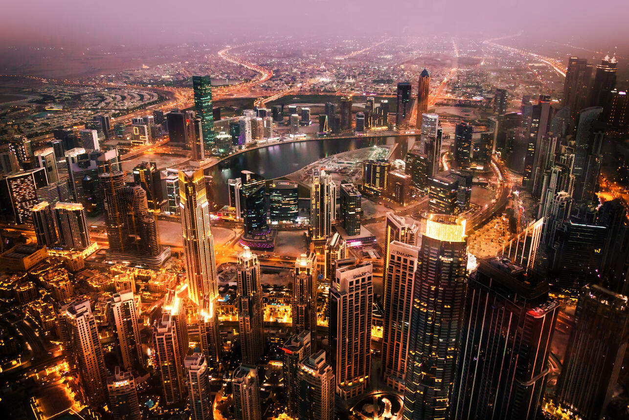 ноктуризм, что такое ноктуризм, ночной туризм, куда поехать ночью, куда поехать в путешествие ночью, ночной маршрут, ноктуризм примеры, ноктуризм Дубай, ноктуризм Париж, ноктуризм Токио, ночные путешествия, ночной Лувр, шоу фонтанов в Дубае, ночное сафари, северное сияние в Исландии, ночные маршруты по городам